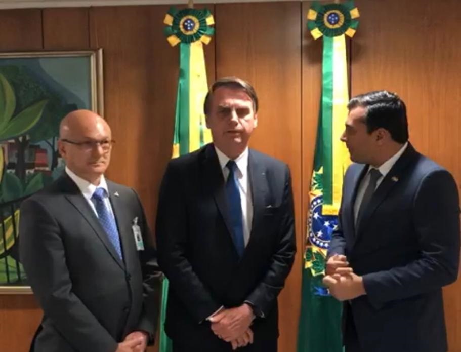 Bolsonaro assegura a Wilson Lima que vai tratar de interesses do Amazonas