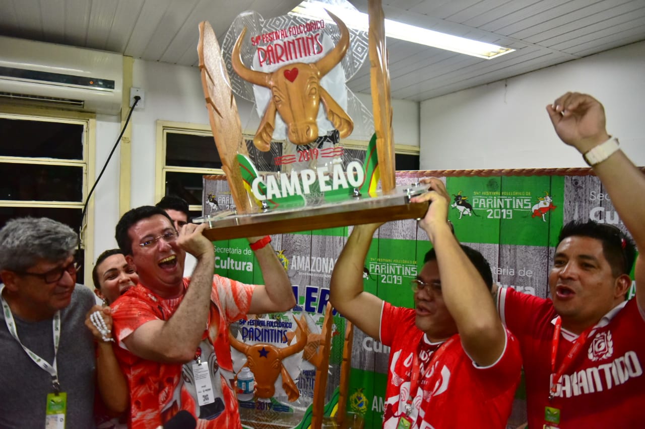 Boi Bumbá Garantido é o campeão do Festival Folclórico de Parintins 2019