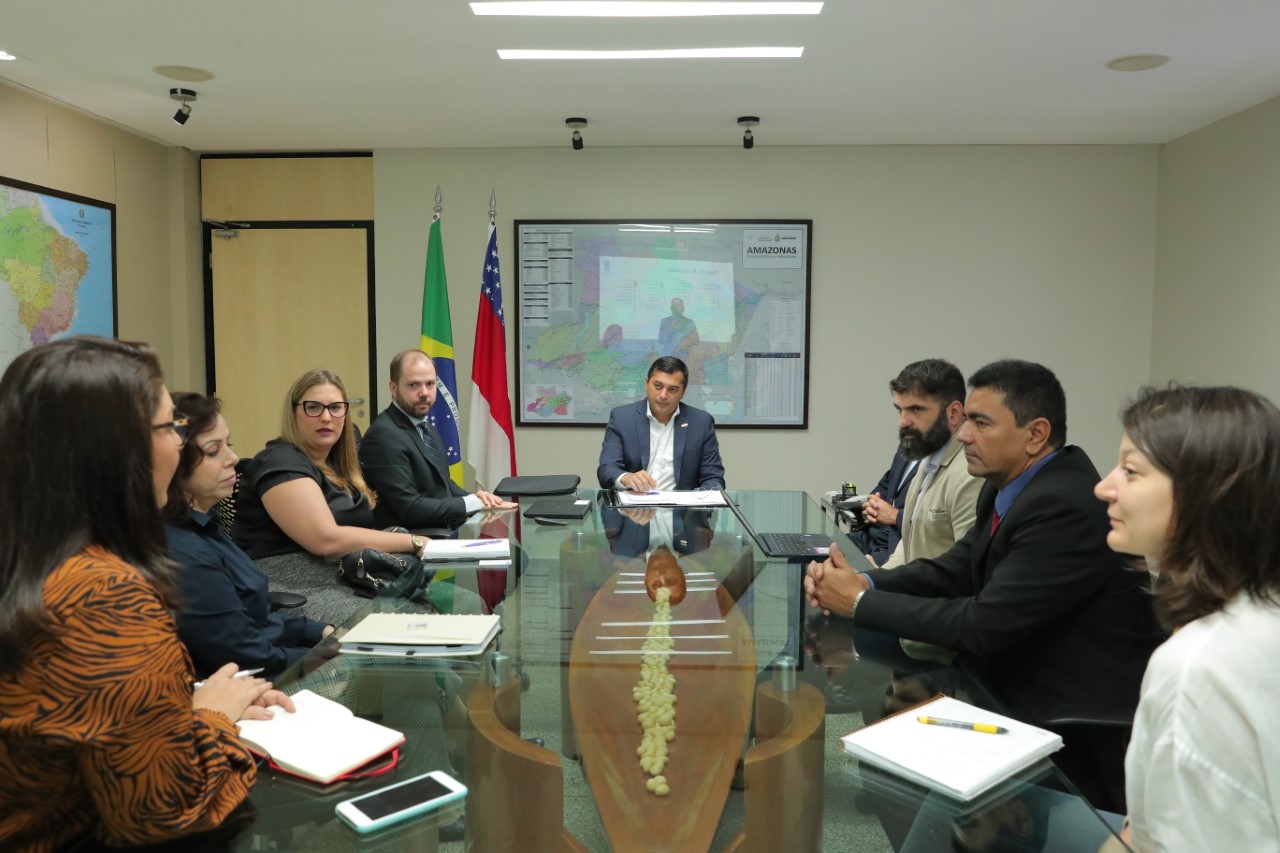 Wilson Lima discute estratégias de desenvolvimento durante encontro com representantes do PNUD