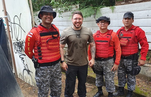 VICE-GOVERNADOR DO AMAZONAS CARLOS ALMEIDA (PRTB) COMEMORA O DIA DO SOLDADO