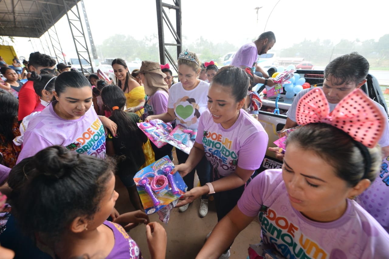 Campanha ‘Doe um brinquedo e ganhe sorrisos’ arrecada 20 mil brinquedos e sete mil crianças recebem presentes durante corrida infantil em Manacapuru