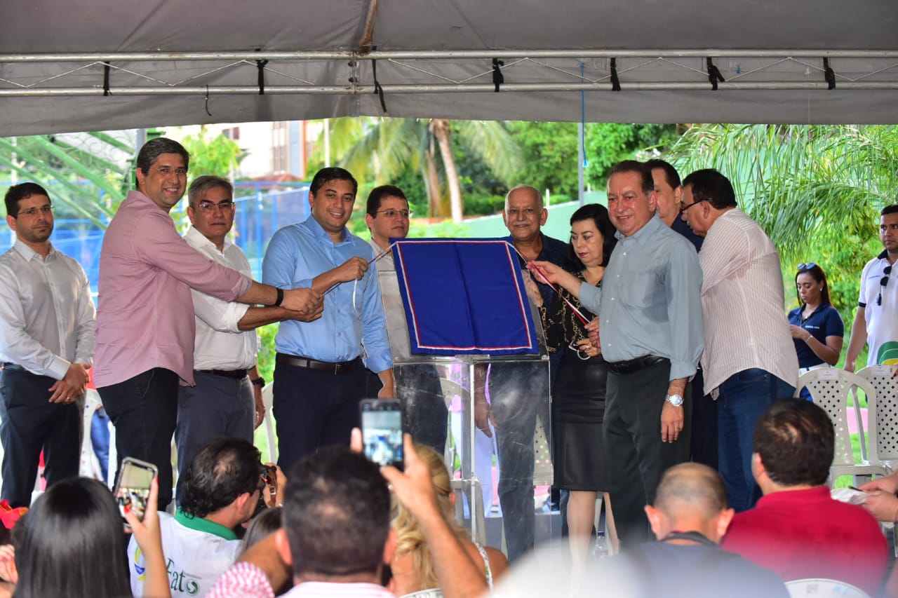 Governador Wilson Lima entrega Praça Elza Simões de Oliveira, no Centro de Manaus