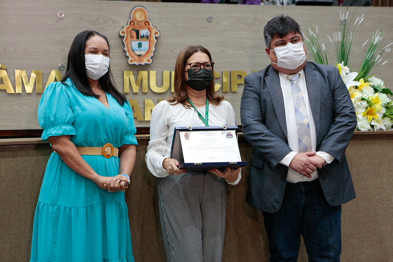 Trabalhadores do Suas são homenageados em sessão especial na Câmara Municipal