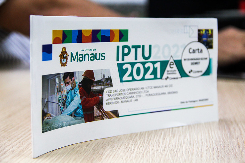 Carnês do IPTU 2022 começam a ser distribuídos em Manaus