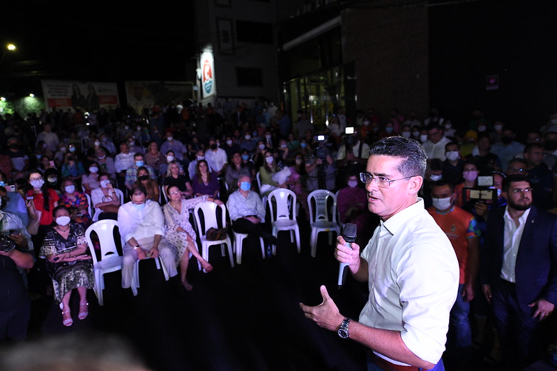 Prefeito David Almeida entrega praça da advocacia Dr. Alberto Simonetti Cabral Filho