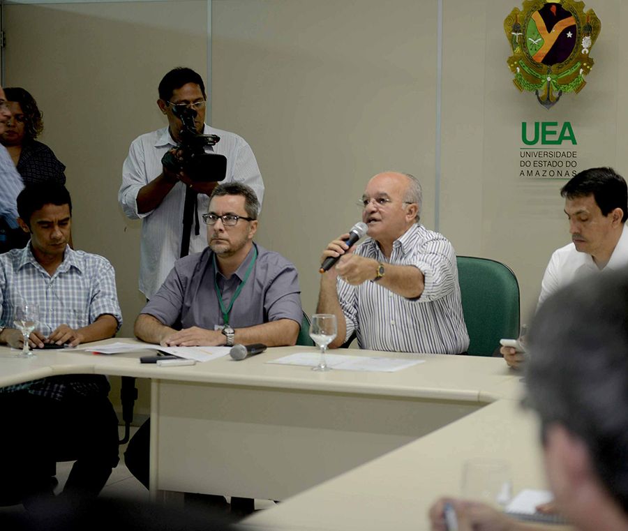 Melo parabeniza UEA e relembra instalação de curso de Tecnologia em Construção Naval