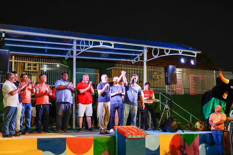 Prefeitura entrega praça Antônio Plácido de Souza no Educandos
