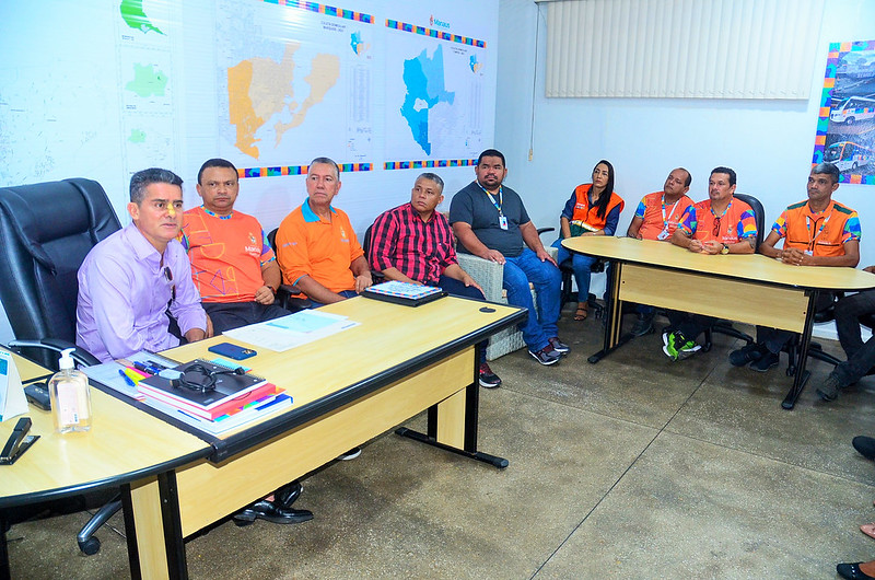 Prefeito David Almeida desafia equipe da Semulsp a manter Manaus como a mais limpa do Brasil