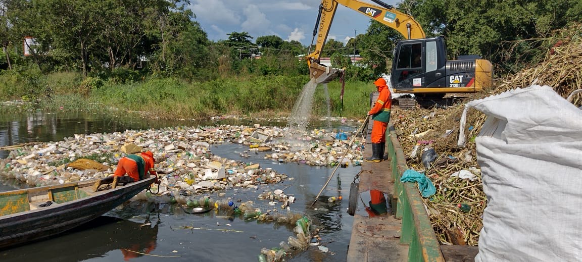 Prefeitura realiza mais uma ação de limpeza em rios e igarapés neste sábado, 30/4
