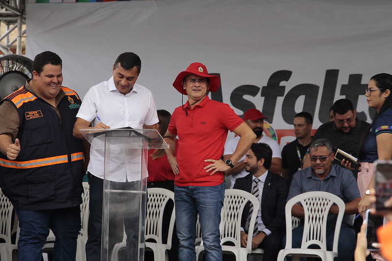 Prefeito David Almeida e governador Wilson Lima fiscalizam serviço de recuperação asfáltica em bairros de Manaus