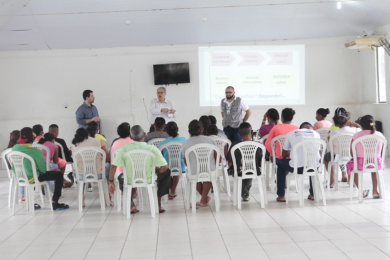 Prefeitura promove curso de educação financeira a indígenas venezuelanos no Tarumã