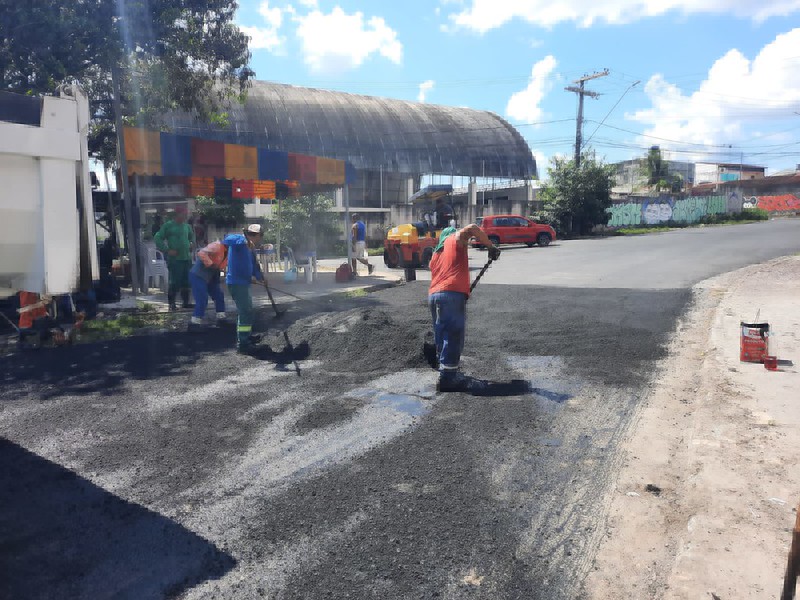 Prefeitura recupera via de comércio do conjunto Galileia