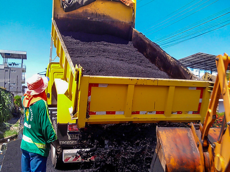 Prefeitura beneficia novas ruas da zona Sul com o programa Asfalta Manaus