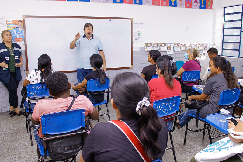 Mutirão de Cadastro Único da prefeitura atende mais de mil famílias da zona Norte de Manaus