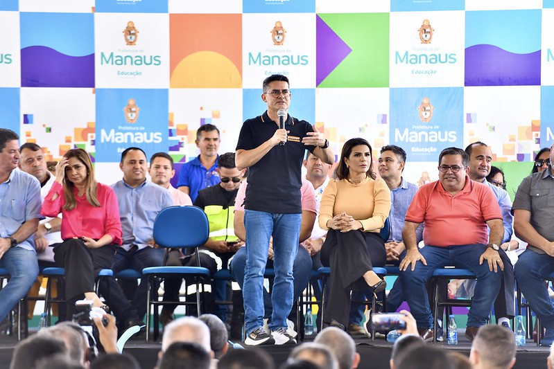 Prefeito David Almeida anuncia programa ‘Alfabetiza Manaus’ e reforma de mais 50 escolas
