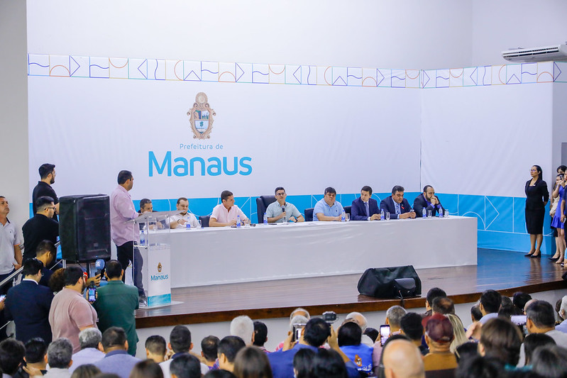 Prefeito David Almeida e vice-prefeito Marcos Rotta desmentem dossiê ilegal vazado