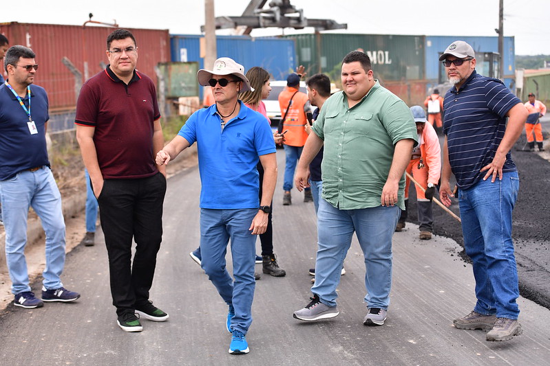 Prefeito David Almeida vistoria frentes de obras do ‘Asfalta Manaus’ nas zonas Norte e Leste