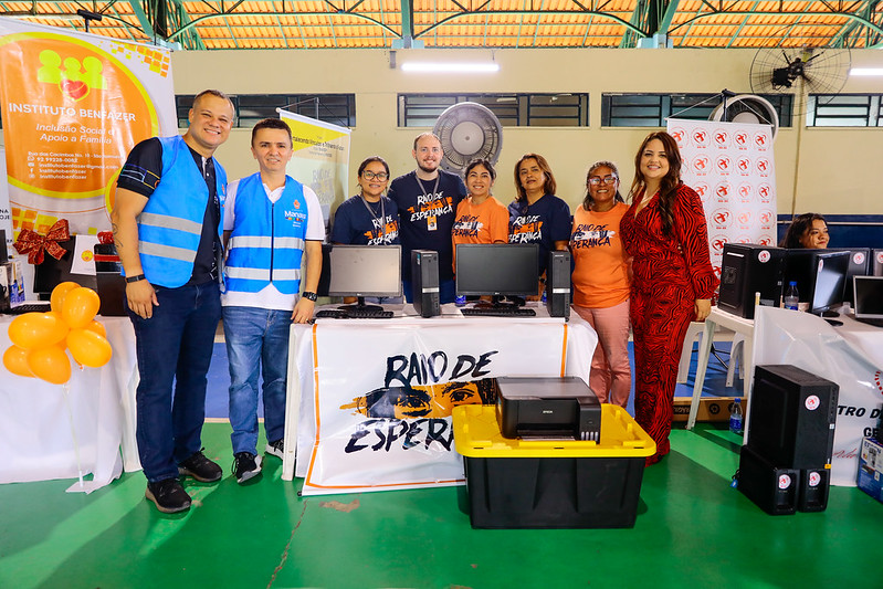 Prefeito David Almeida contempla 35 instituições da capital com novos equipamentos