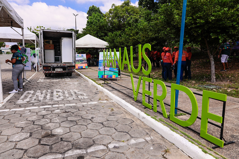 Prefeitura de Manaus coleta duas toneladas de eletroeletrônicos e eletrodomésticos em ação ambiental
