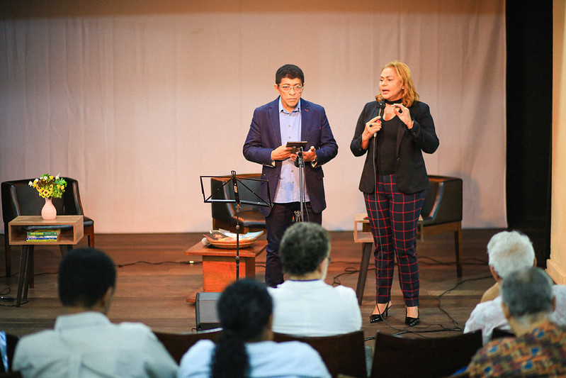 Começa o festival literário de Manaus reunindo escritores e leitores locais e nacionais