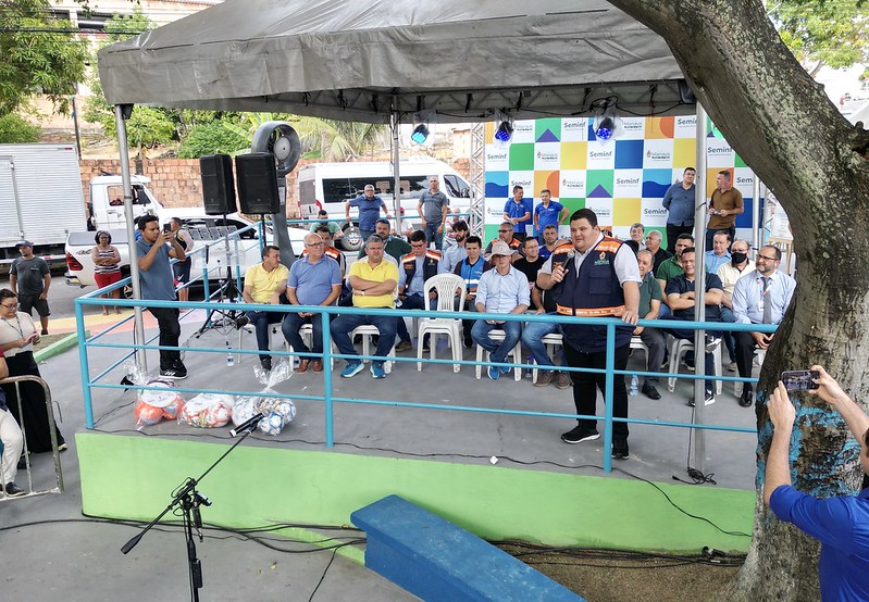 Prefeito David Almeida entrega Complexo Esportivo revitalizado no bairro Jorge Teixeira