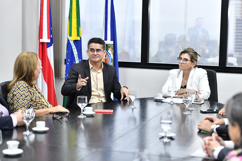 Prefeito David Almeida se reúne com TJ-AM e MP-AM e reforça compromisso com a transparência