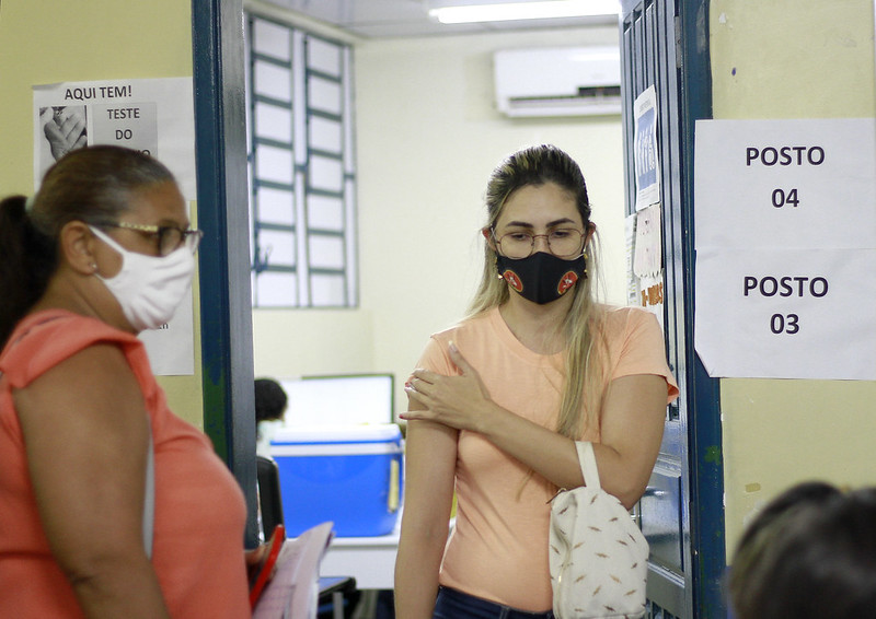 Prefeitura de Manaus inicia aplicação da vacina bivalente contra a Covid-19 nesta quarta-feira, 15/2