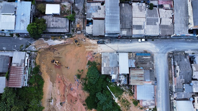 Em dois anos, Prefeitura de Manaus entrega dez obras de contenção em grandes erosões