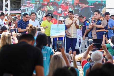 Prefeitura de Manaus entrega a nova feira do Japiim