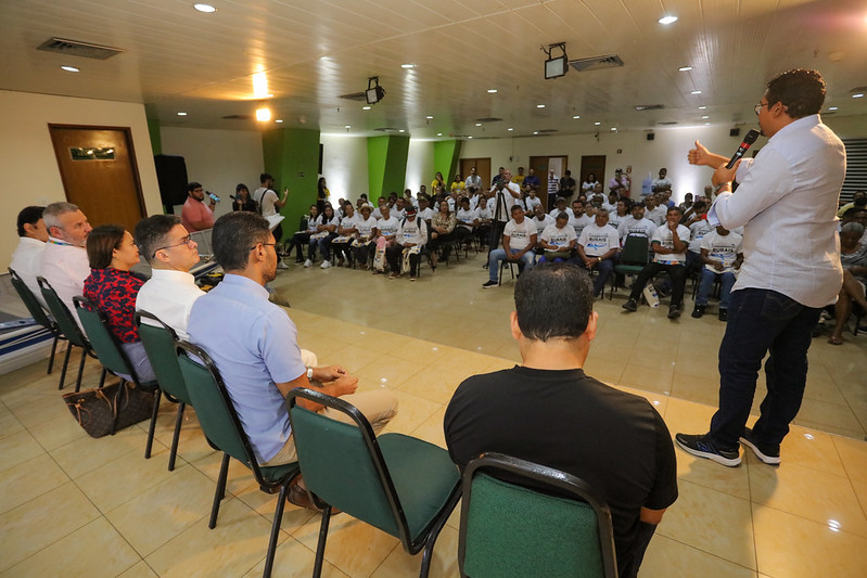 Prefeito destaca apoio aos produtores durante abertura do 1º Encontro das Comunidades