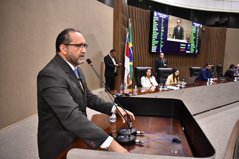 Prefeitura apresenta a vereadores a necessidade de correção no desconto de segurados do Manausmed