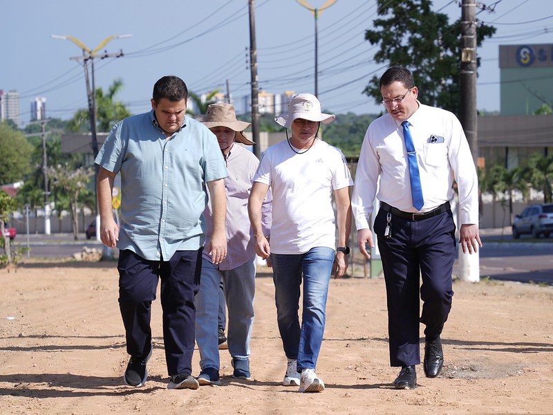 Prefeito destaca avanço das obras de construção da ciclovia na Ponta Negra e anuncia entrega para o mês de setembro