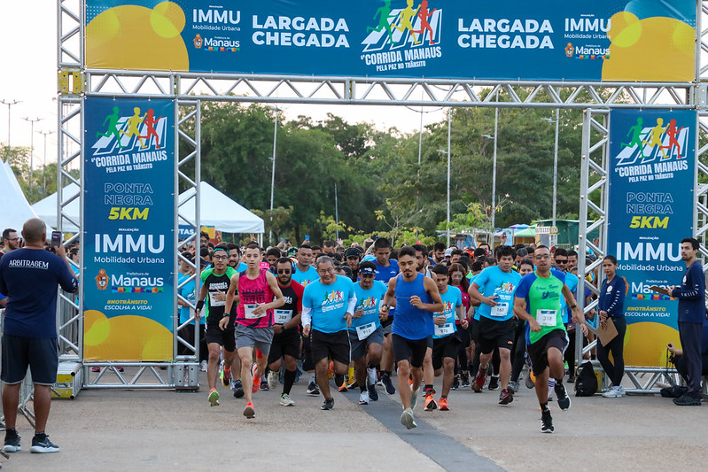 Prefeitura reúne quase 800 corredores em corrida ‘Manaus pela Paz no Trânsito’