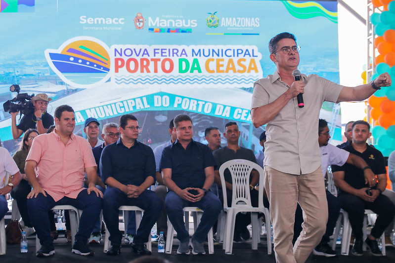 Prefeito reinaugura feira do porto da Ceasa impulsionando comércio local