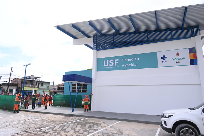 Prefeito fiscaliza obras de nova USF do bairro São Francisco