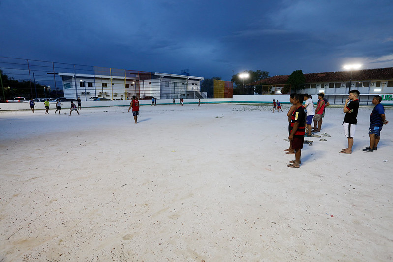 Prefeitura entrega campo da Cean aos moradores da zona Sul após reforma